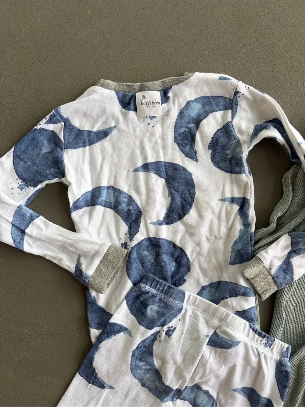Burt's Bees Kids 2-Pack Moon Print and Thermal Waffle Pajama Set Size 5